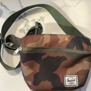 Herschel belt bag